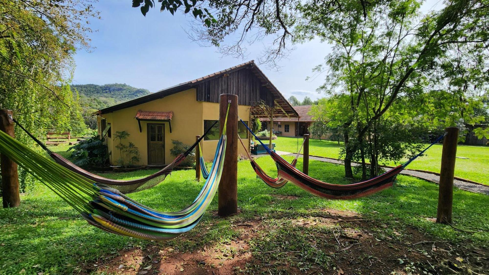 Sitio Pe Na Terra - Retiros E Hospedagens Otel Novo Hamburgo Dış mekan fotoğraf